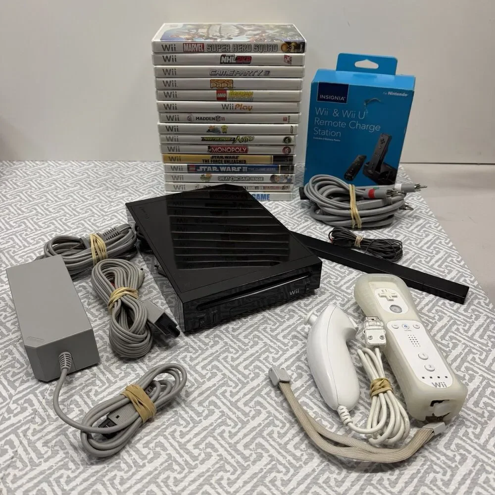 Nintendo Wii Black Console Bundle System RVL-101 Tested 15 Games W/Controller